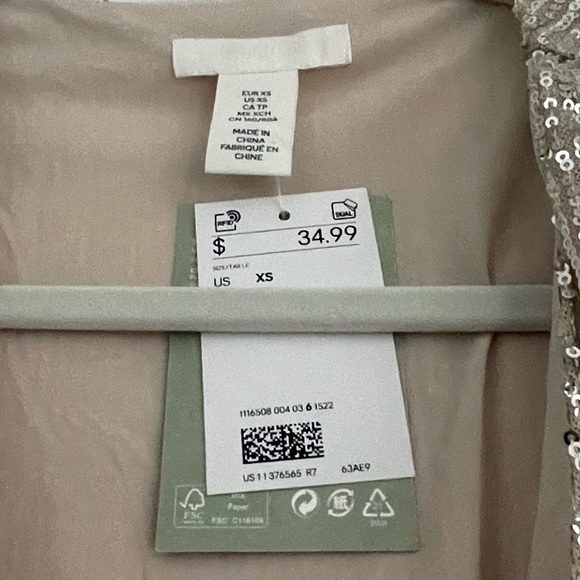 NWT Gold Sequin Top - Picture 3 of 3